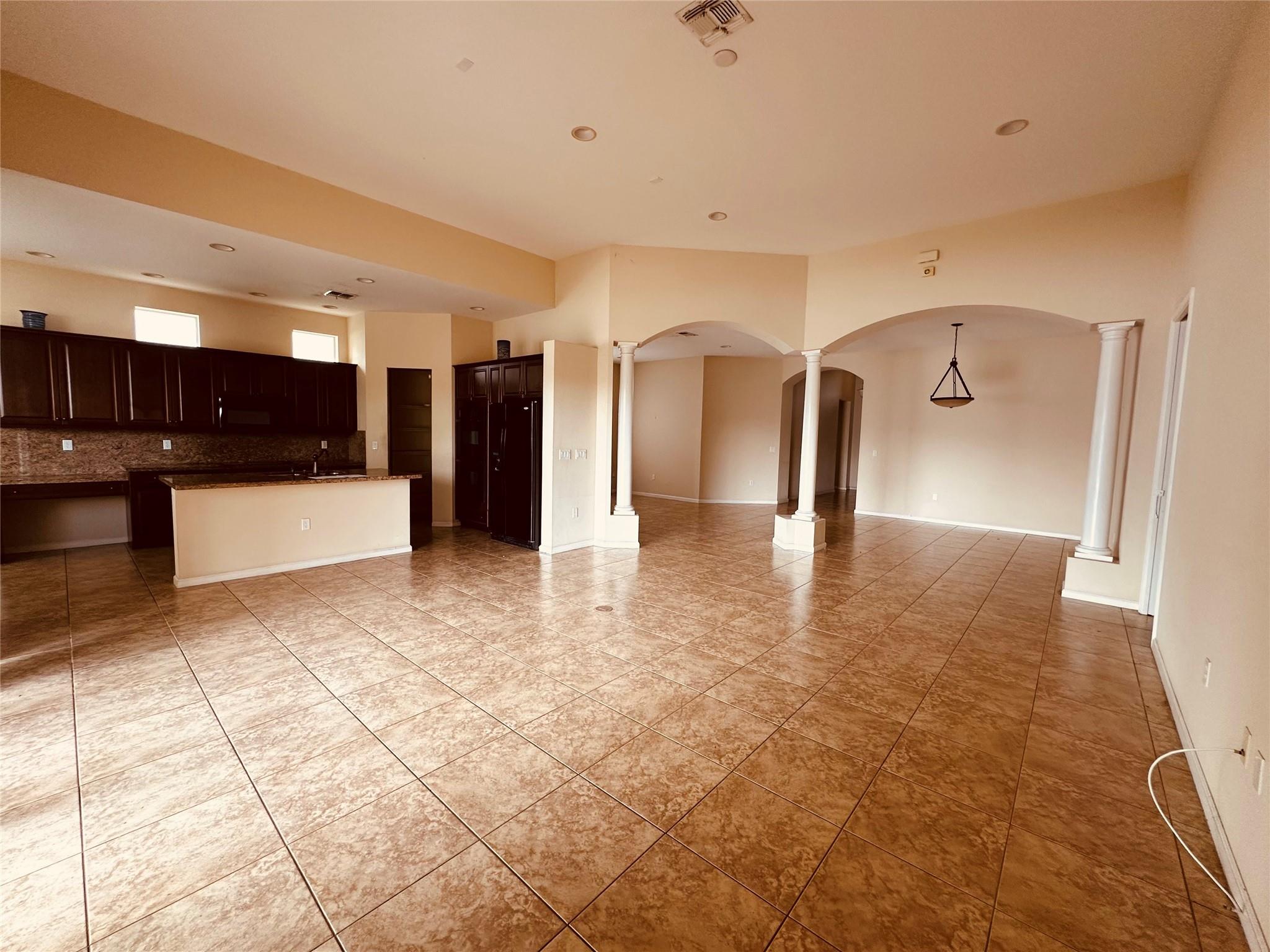 2386 Bellarosa Circle