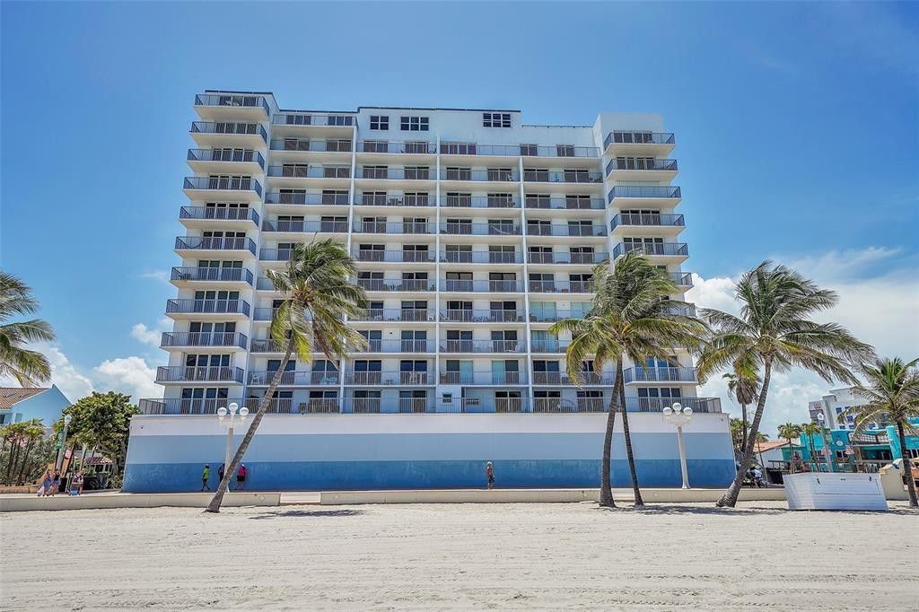 Photo of 400 N Surf Road #806, Hollywood, FL 33019 (MLS # F10458291)