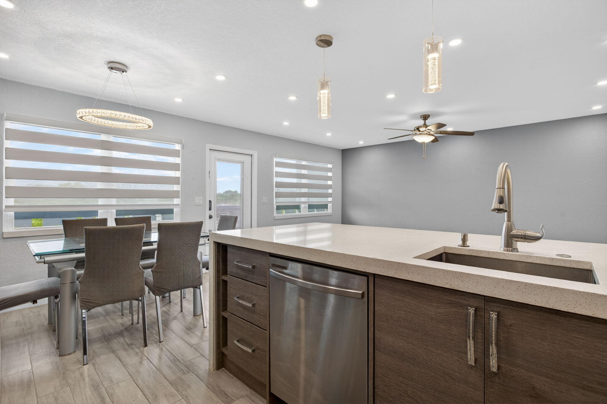 RICHMOND F CONDO - Residential