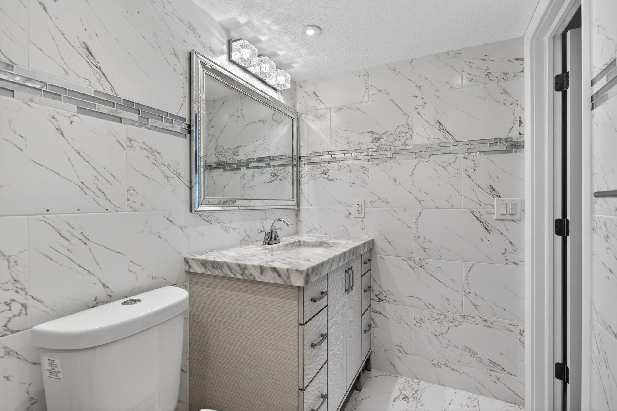 RICHMOND F CONDO - Residential