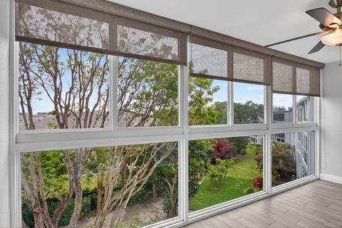 Tiny photo for 446 Richmond F, Deerfield Beach, FL 33442 (MLS # B26021959)