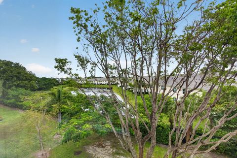 Tiny photo for 446 Richmond F, Deerfield Beach, FL 33442 (MLS # B26021959)