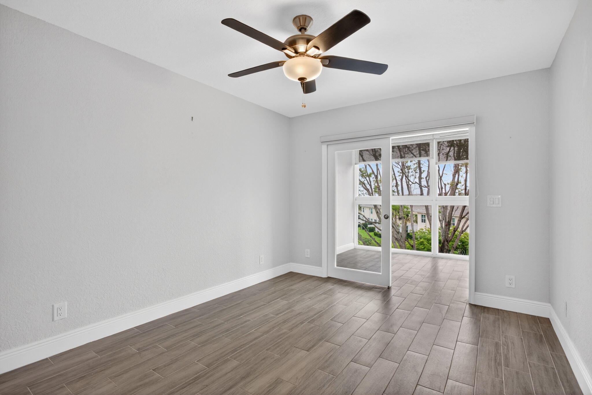 RICHMOND F CONDO - Residential