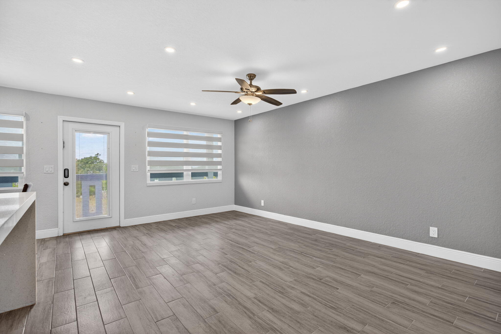 RICHMOND F CONDO - Residential