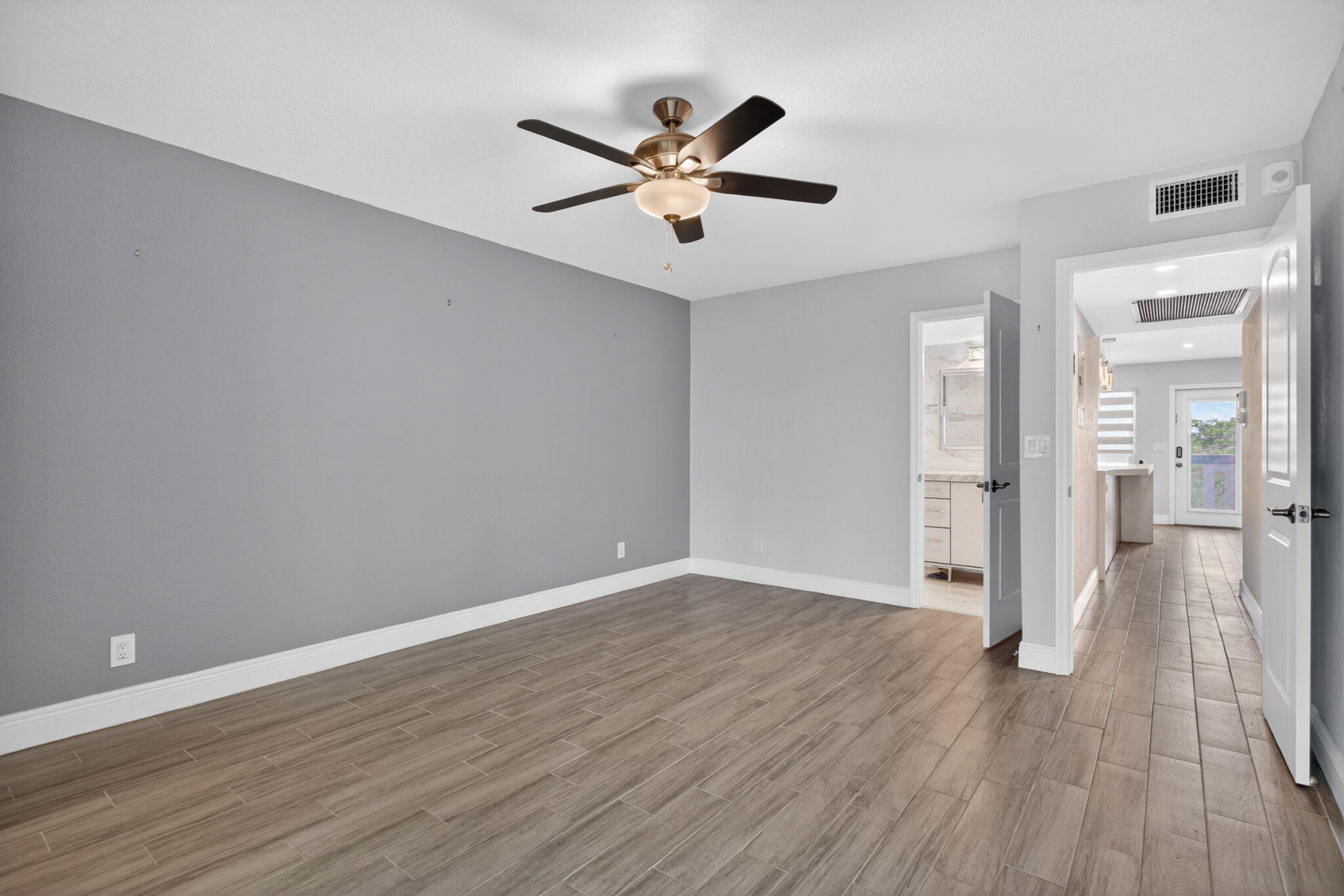 RICHMOND F CONDO - Residential