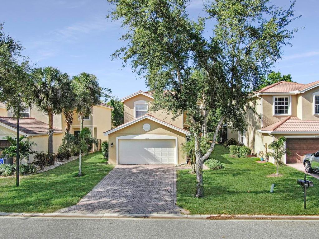 Photo of 10196 White Water Lily Way, Boynton Beach, FL 33437 (MLS # B26008629)