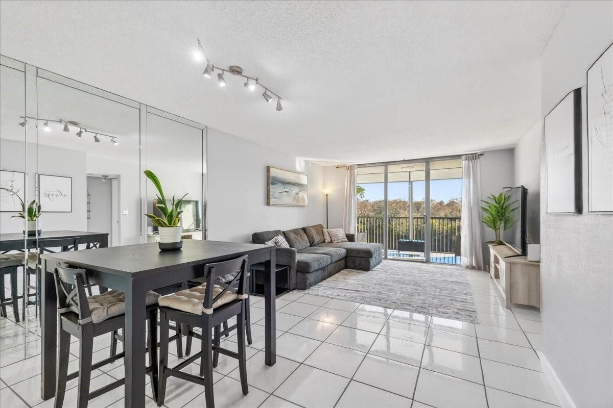 TRADEWINDS A CONDO - Residential