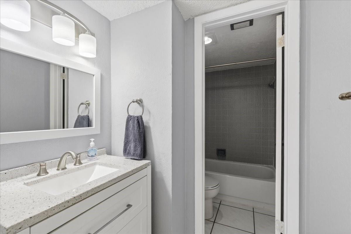 TRADEWINDS A CONDO - Residential