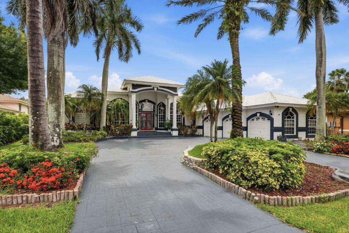 1716 NW 124th Way, Coral Springs FL 33071