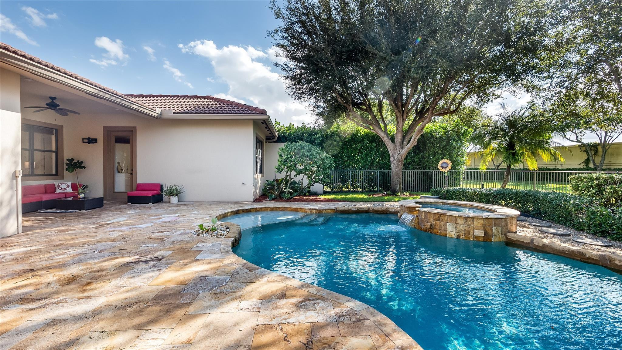 CASA BELLA - Residential