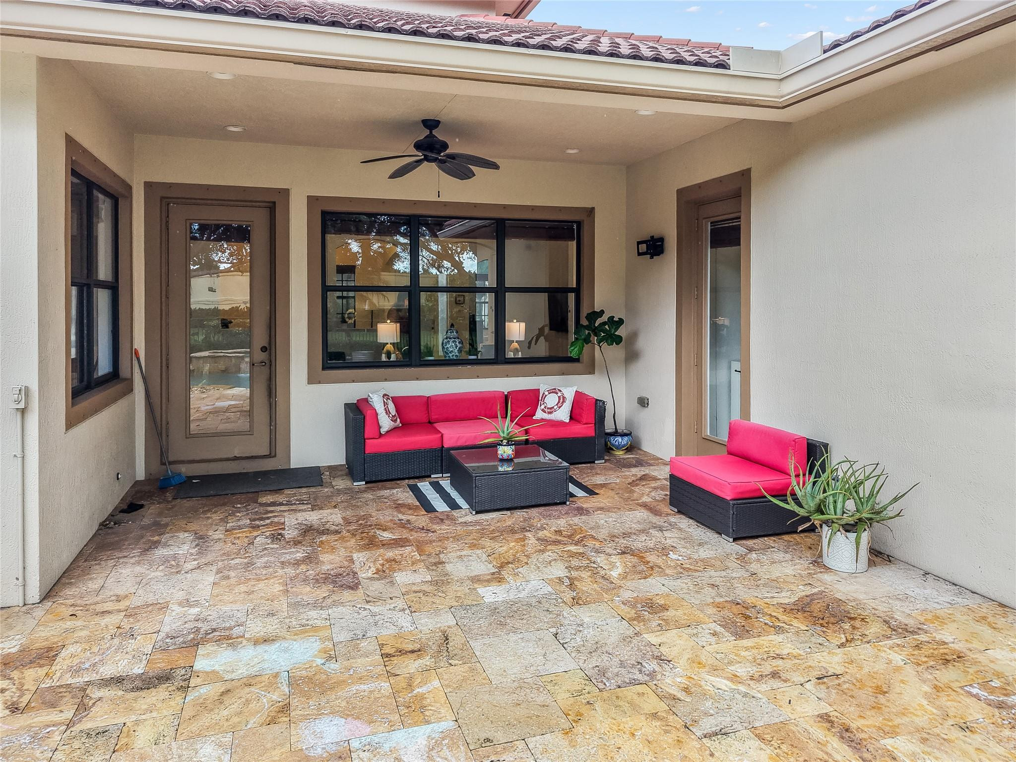 CASA BELLA - Residential