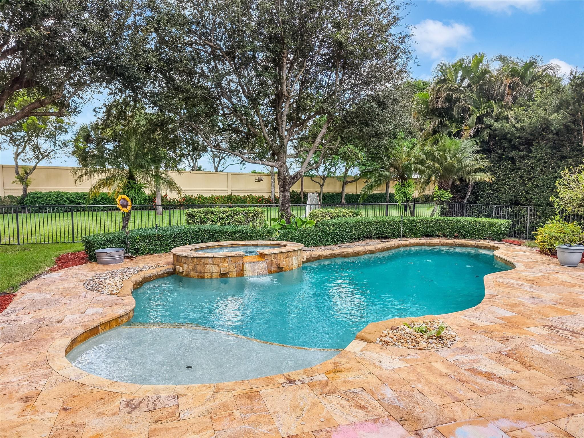 CASA BELLA - Residential