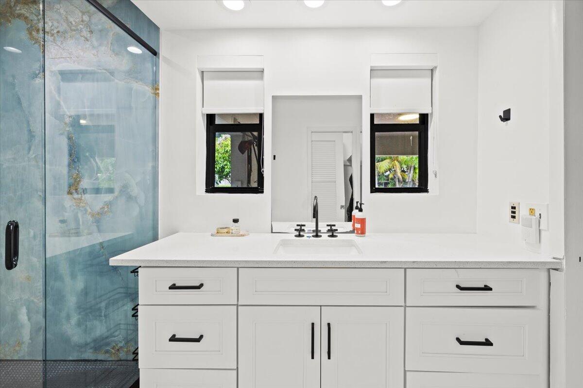 BREAKWATER - Residential