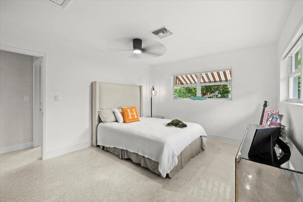 BREAKWATER - Residential