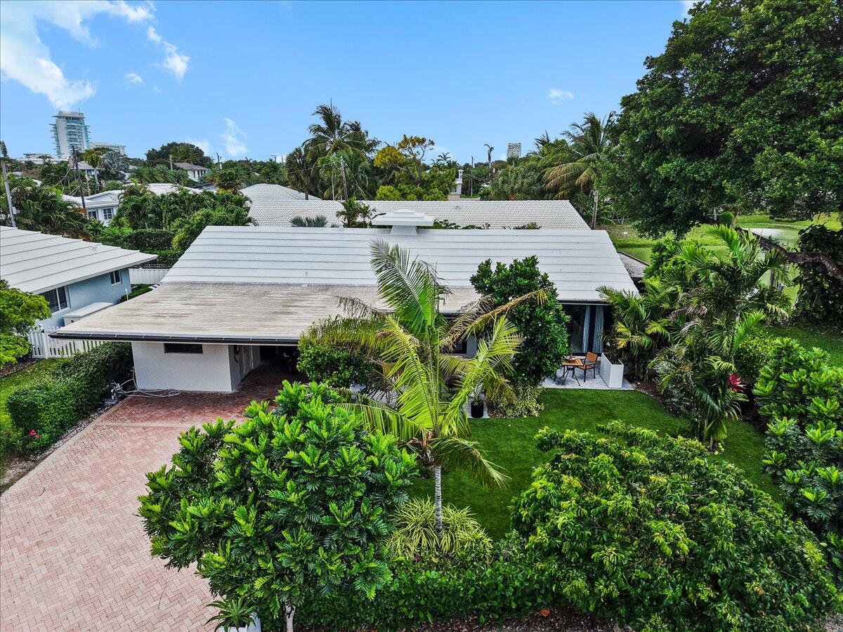 BREAKWATER - Residential