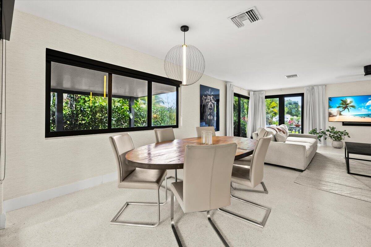 BREAKWATER - Residential