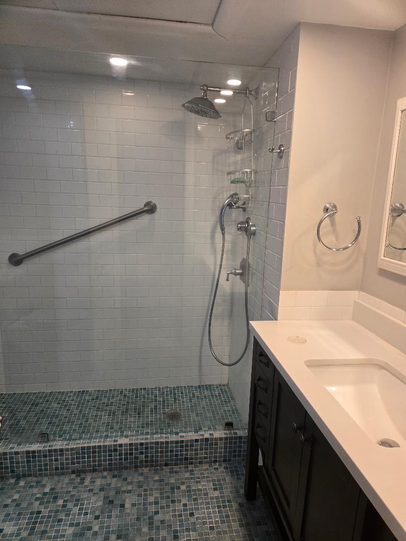 Oakland Grove Village Con - Residential Lease