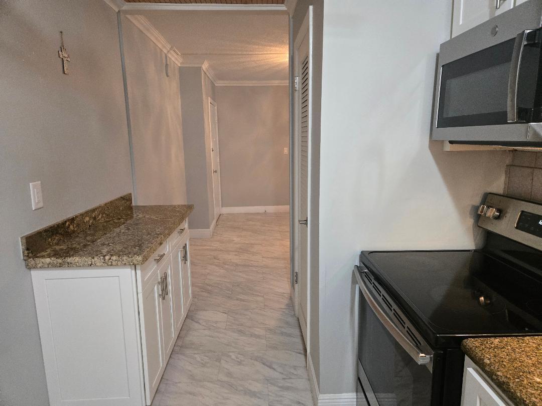 Oakland Grove Village Con - Residential Lease