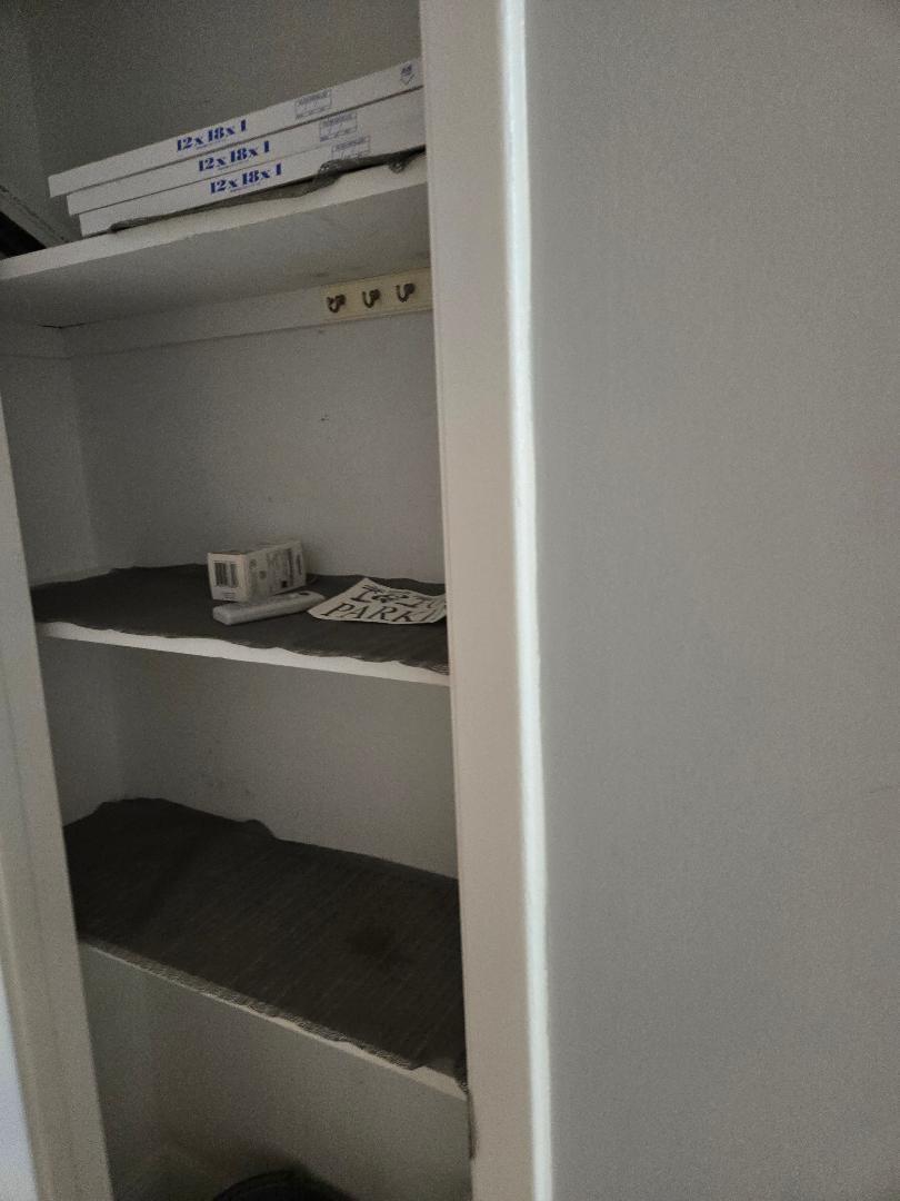 Oakland Grove Village Con - Residential Lease