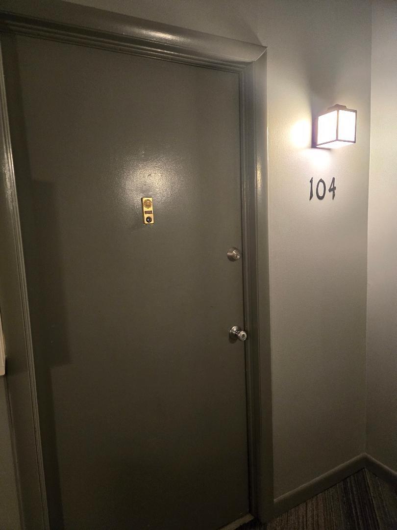 Oakland Grove Village Con - Residential Lease