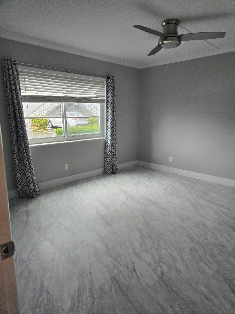 Oakland Grove Village Con - Residential Lease