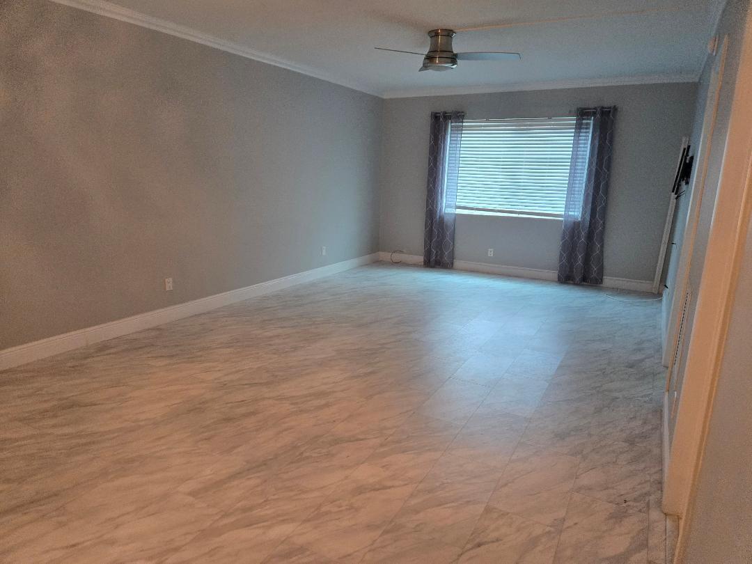 Oakland Grove Village Con - Residential Lease