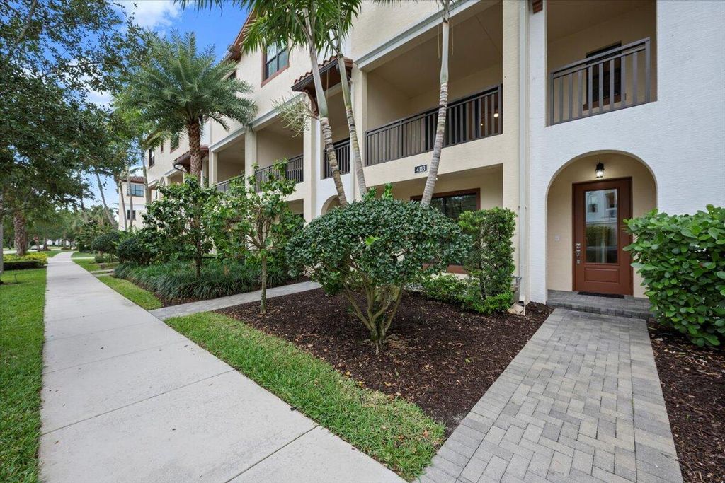 Photo of 4113 Faraday Way, Palm Beach Gardens, FL 33418 (MLS # R11112798)