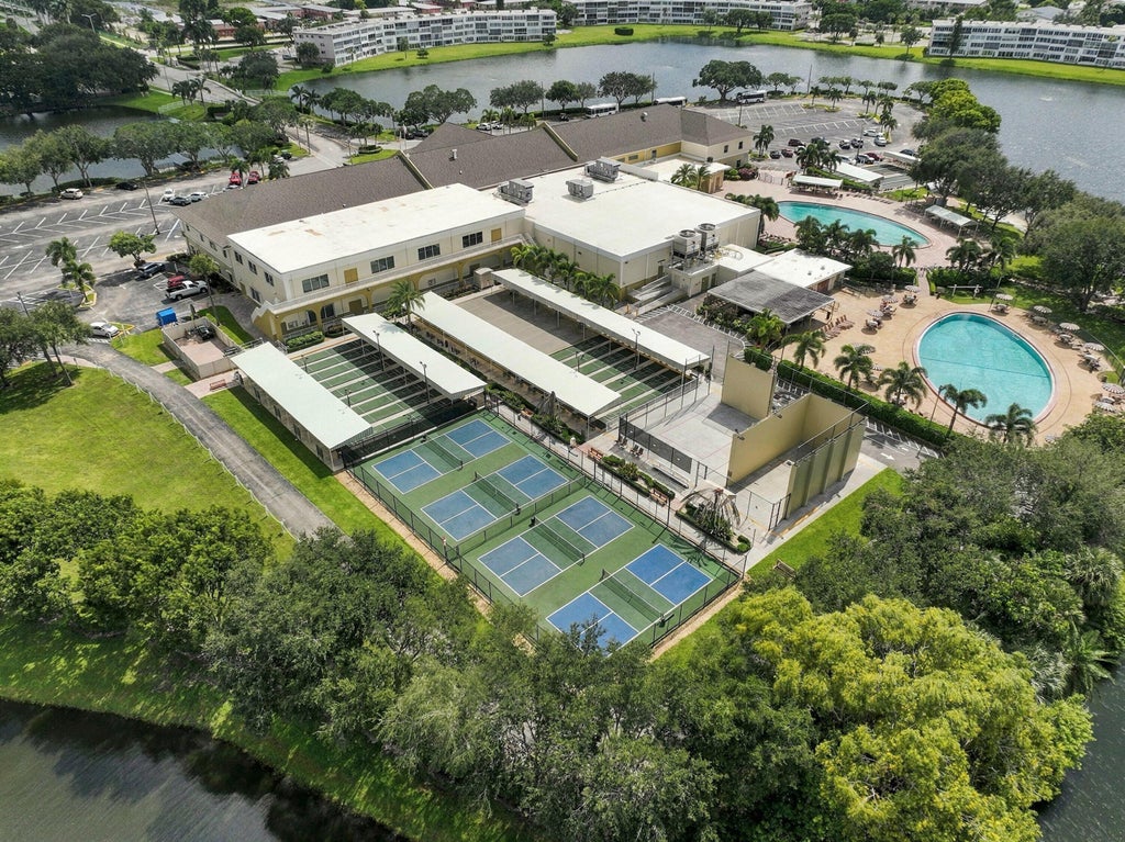Photo of 80 NORWICH D, West Palm Beach, FL 33417 (MLS # B26087976)
