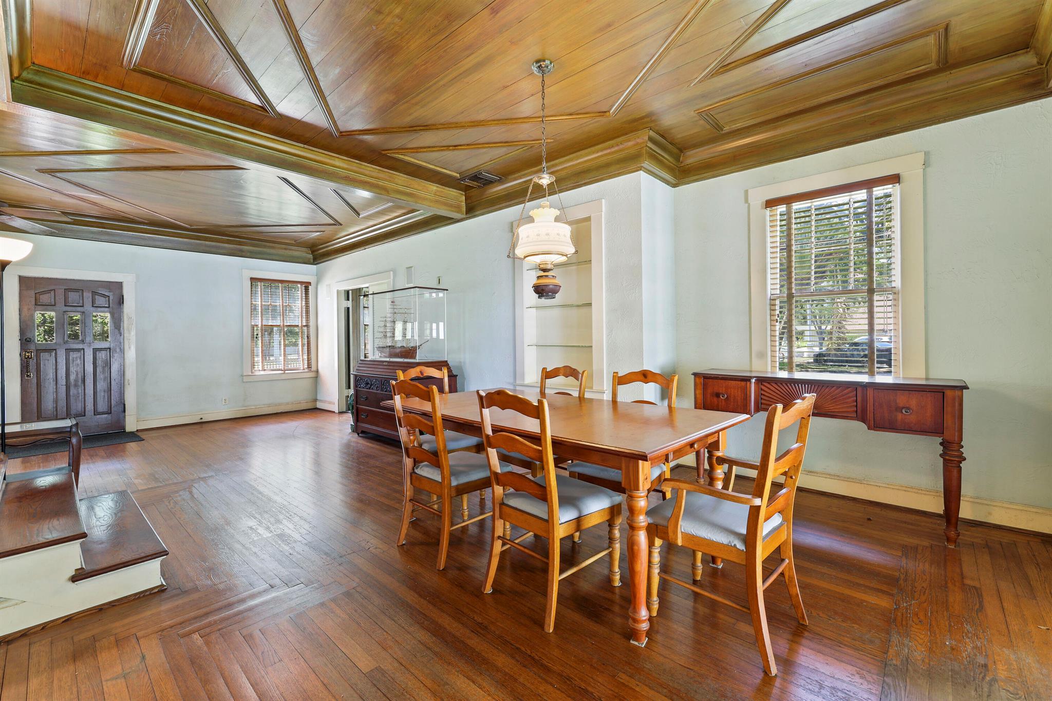 S/D OF 8-46-43 - Residential