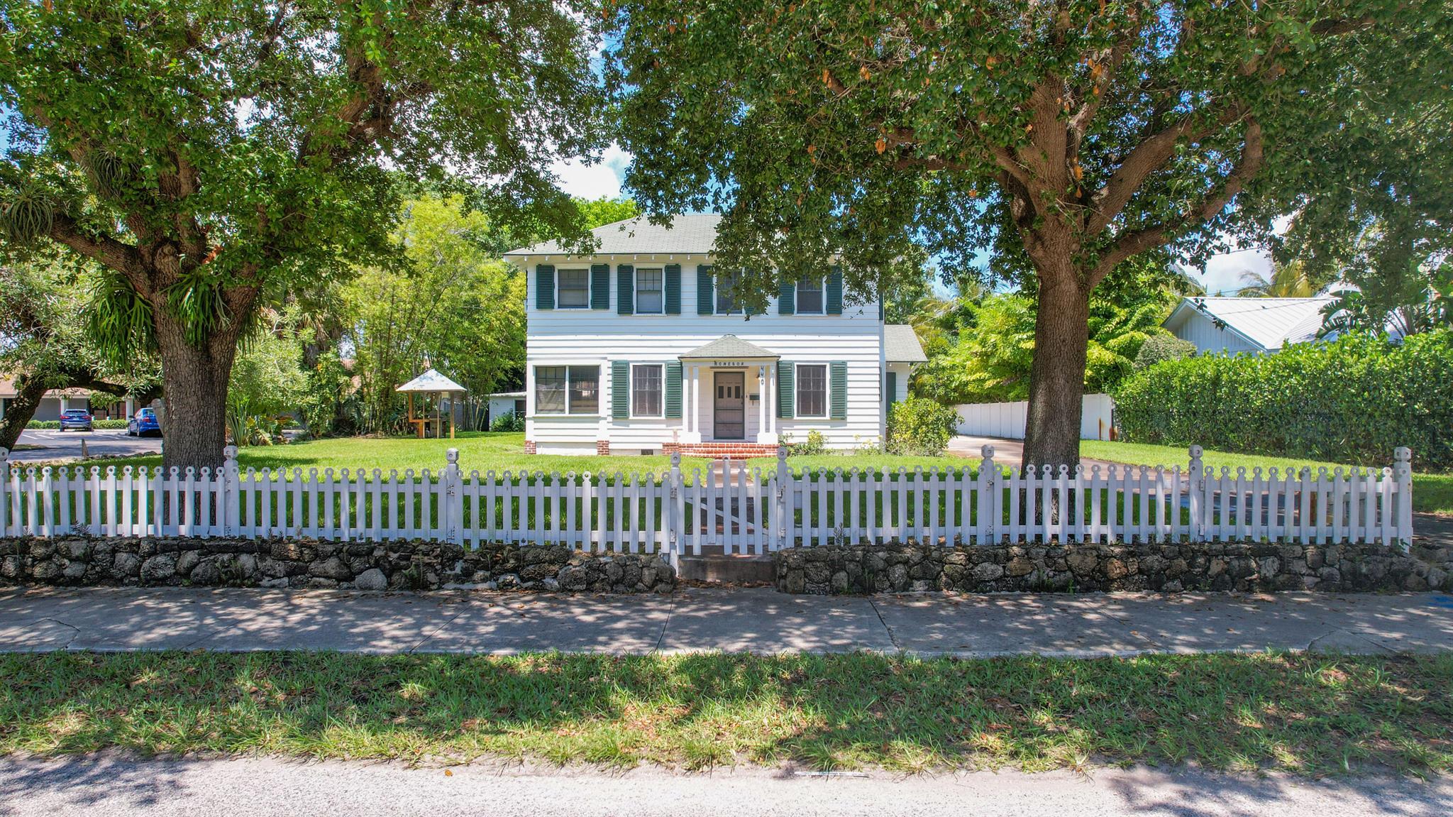 S/D OF 8-46-43 - Residential