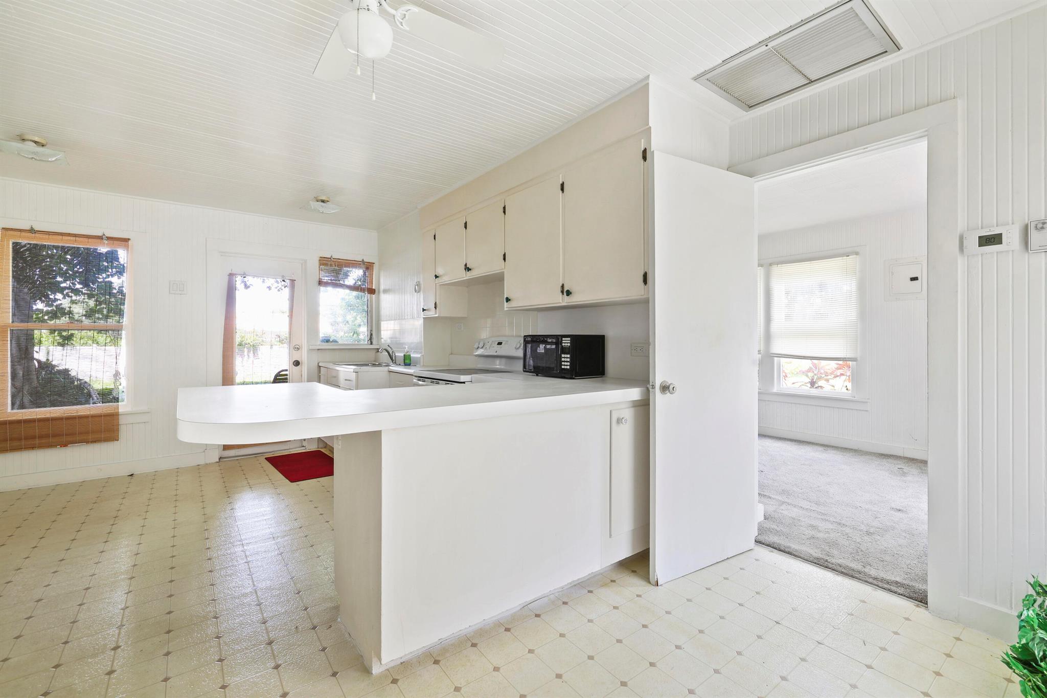 S/D OF 8-46-43 - Residential