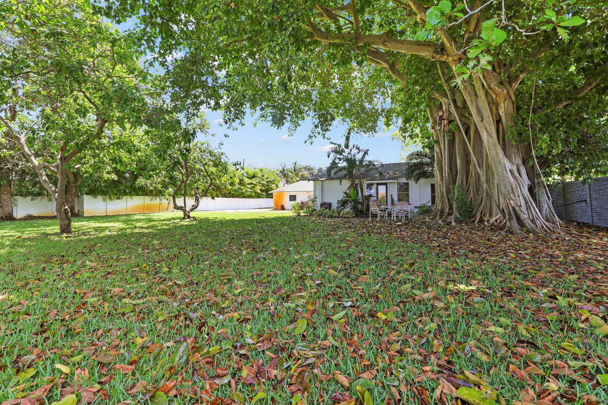 S/D OF 8-46-43 - Residential