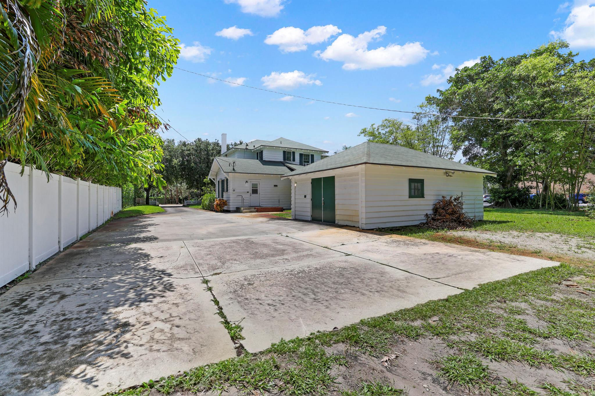 S/D OF 8-46-43 - Residential