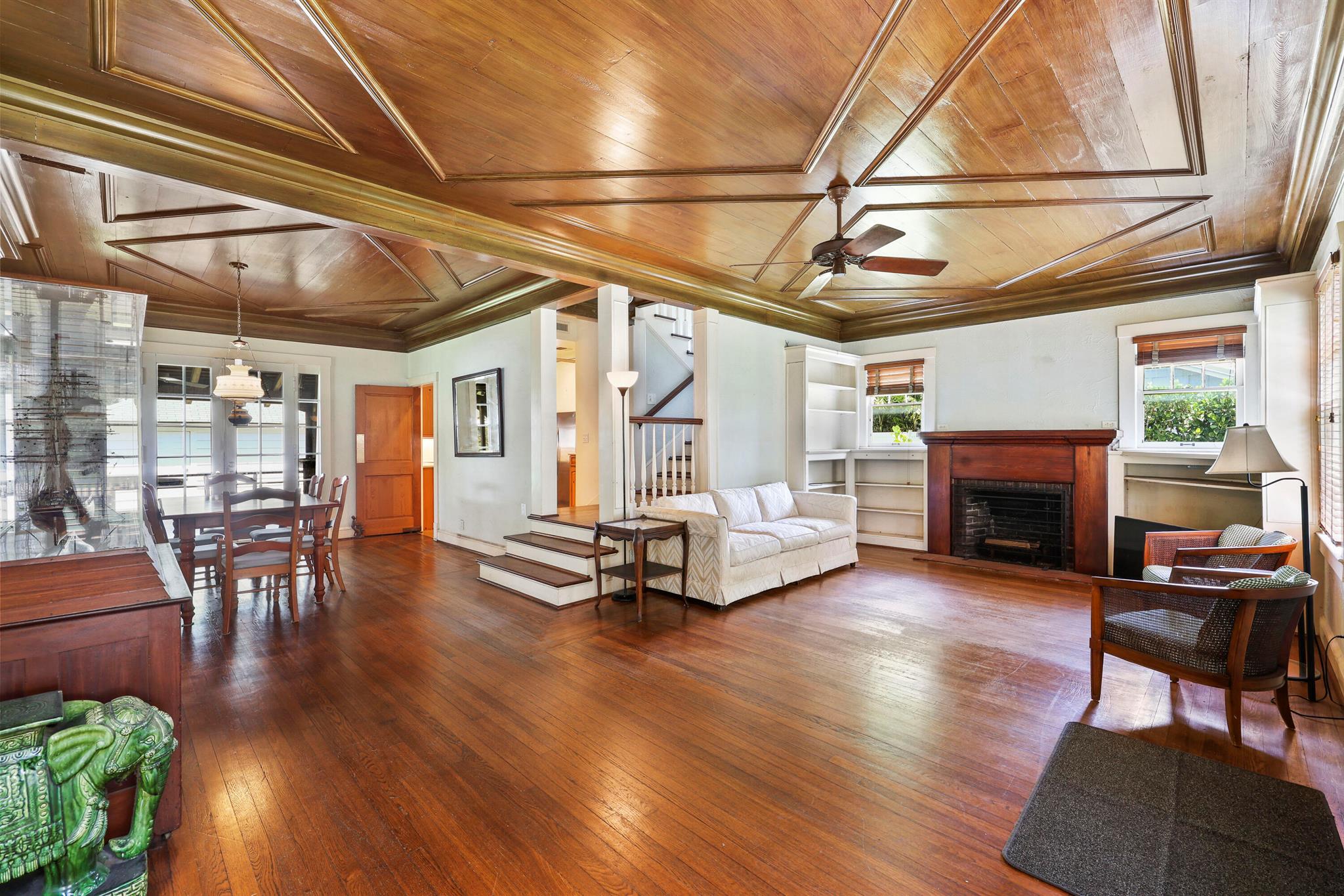 S/D OF 8-46-43 - Residential