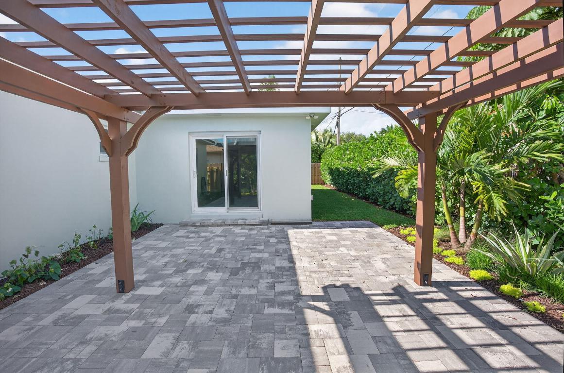 INGHAM SHORES - Residential