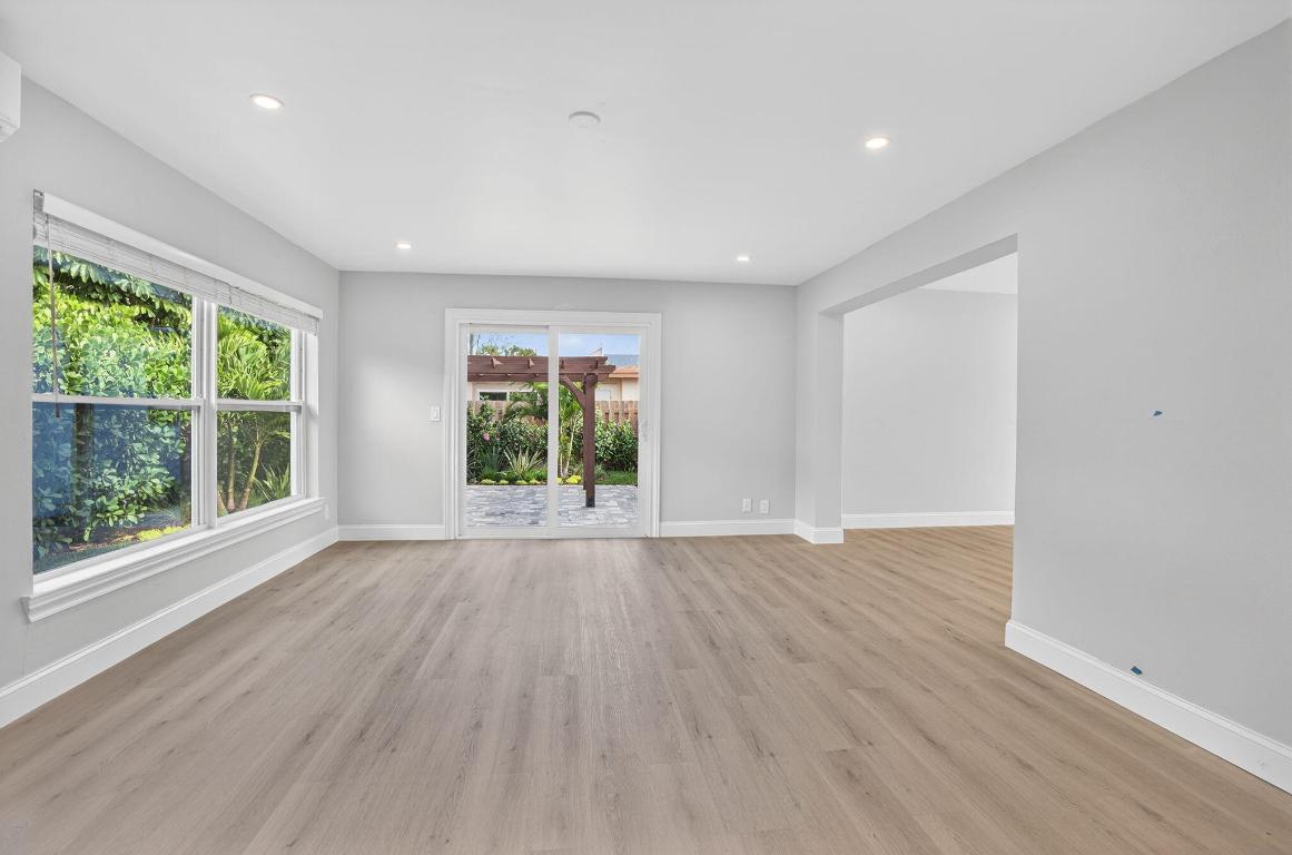 INGHAM SHORES - Residential