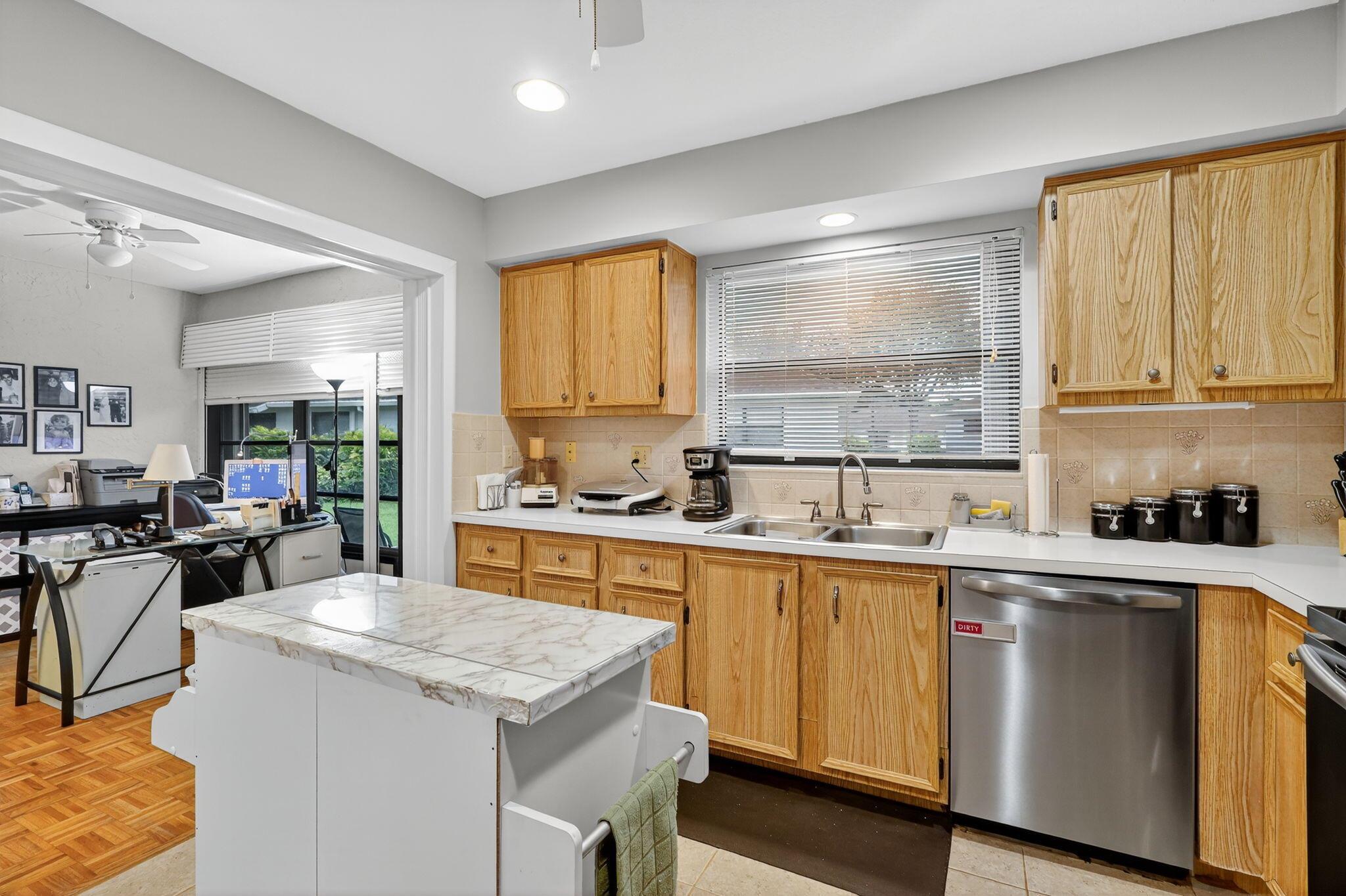 BENT TREE VILLAS EAST CON - Residential