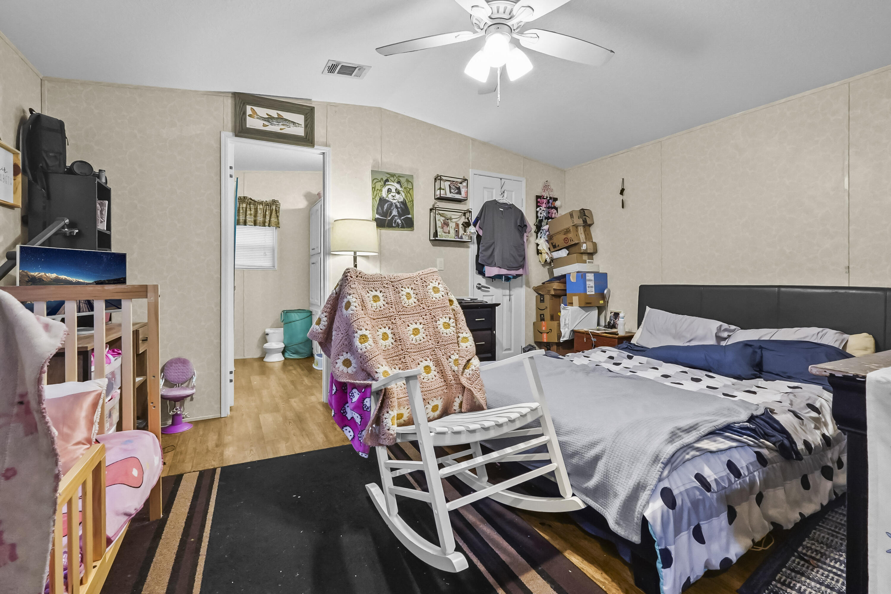 RIDGEWAY MOBILE HOME - Residential