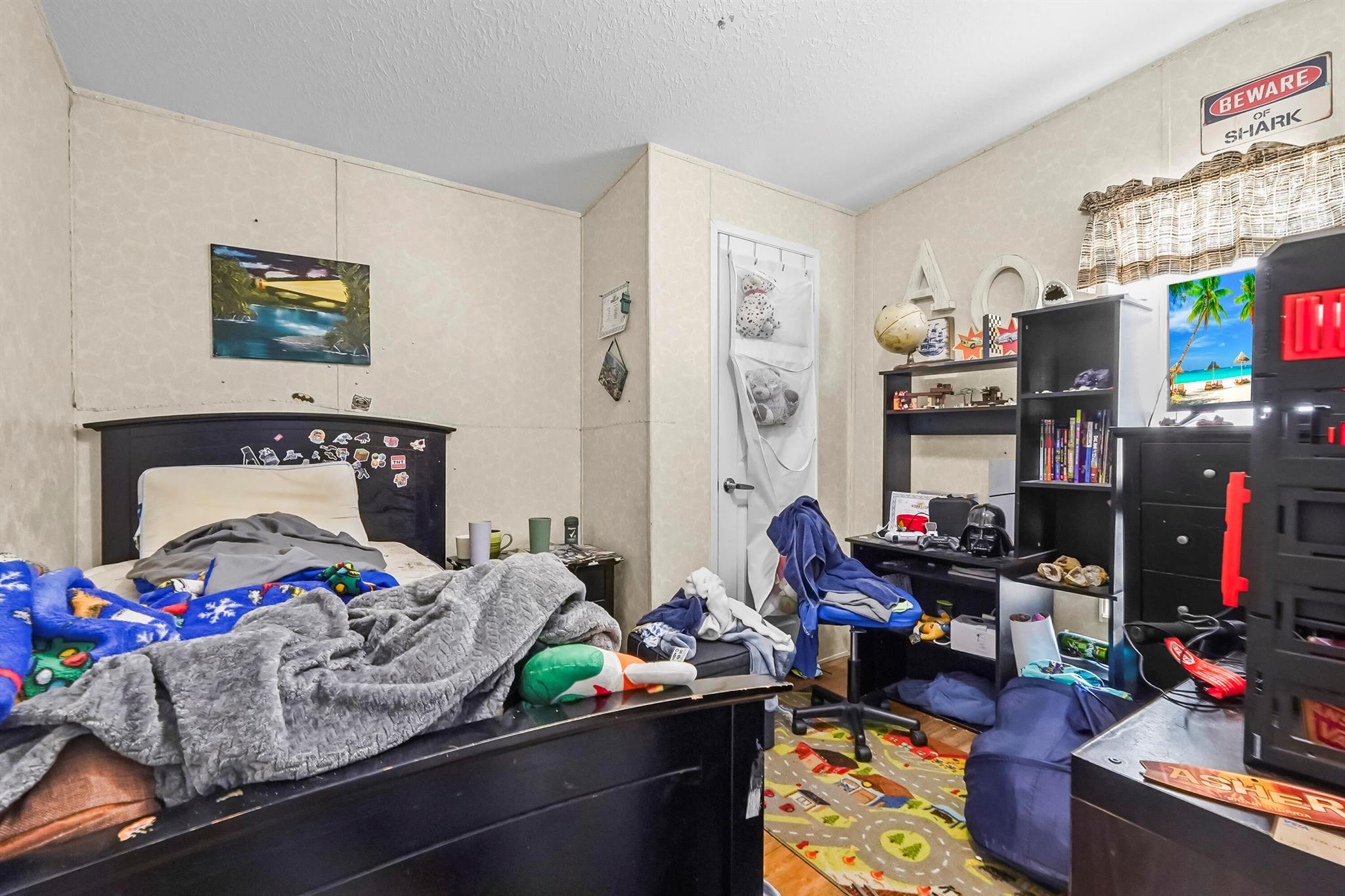 RIDGEWAY MOBILE HOME - Residential