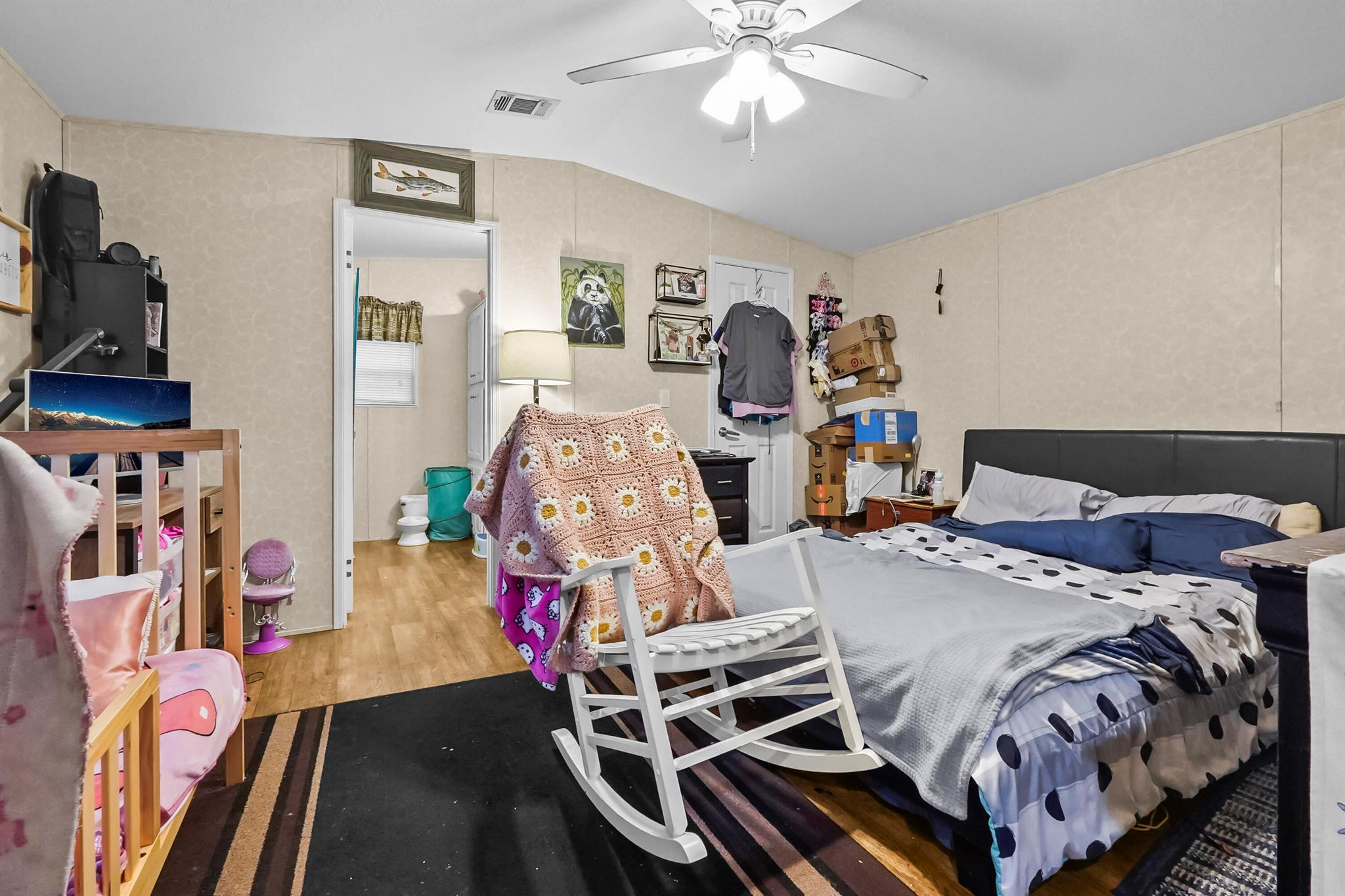 RIDGEWAY MOBILE HOME - Residential