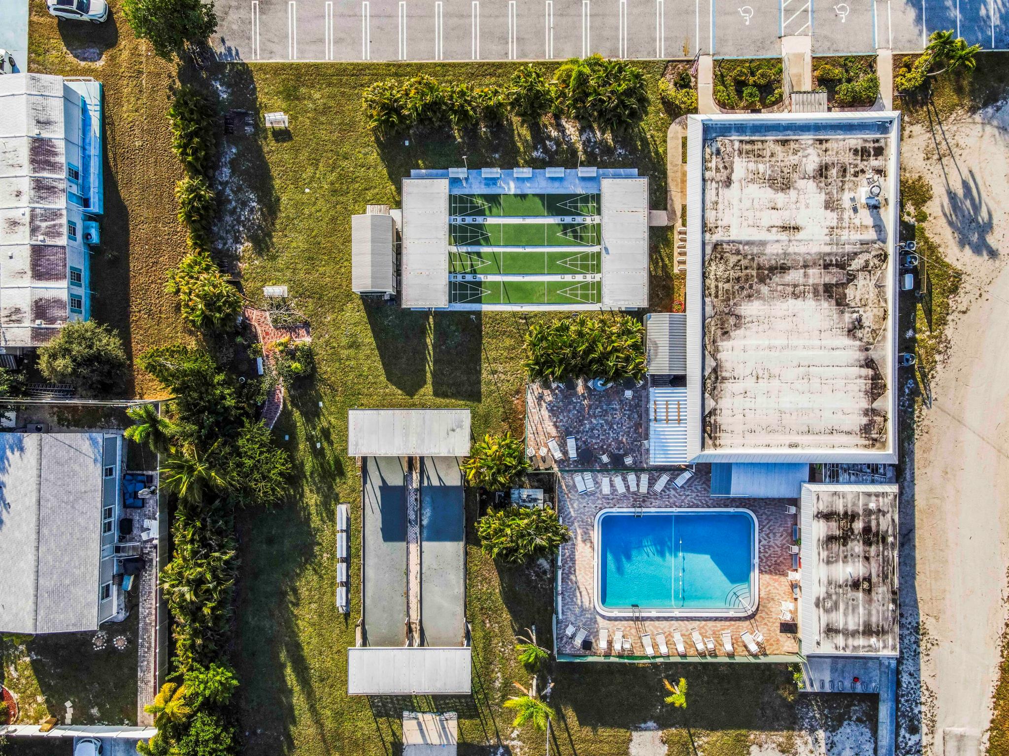 RIDGEWAY MOBILE HOME - Residential