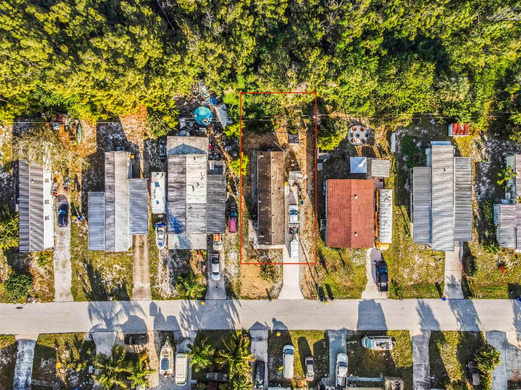 RIDGEWAY MOBILE HOME - Residential