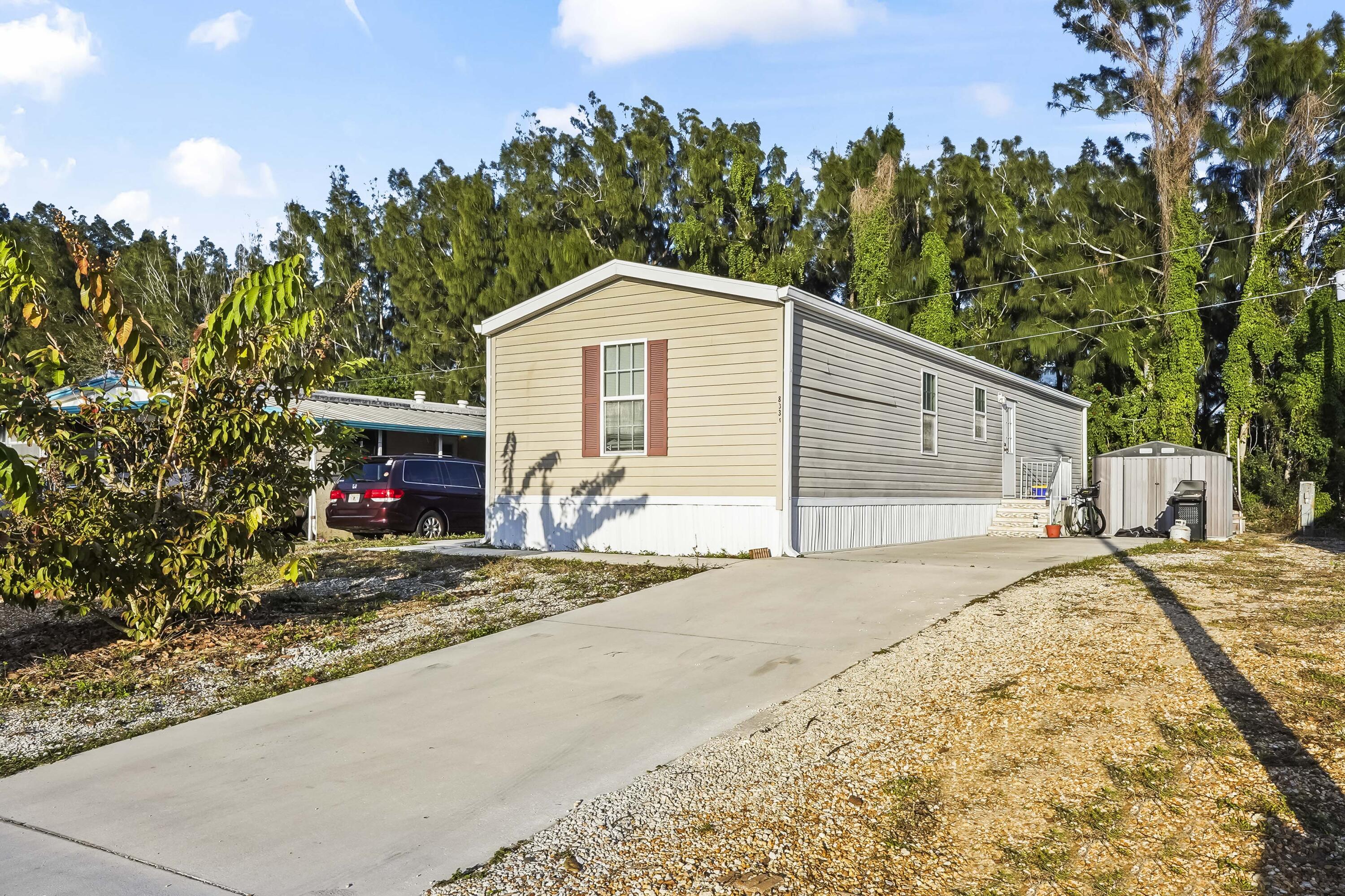 RIDGEWAY MOBILE HOME - Residential