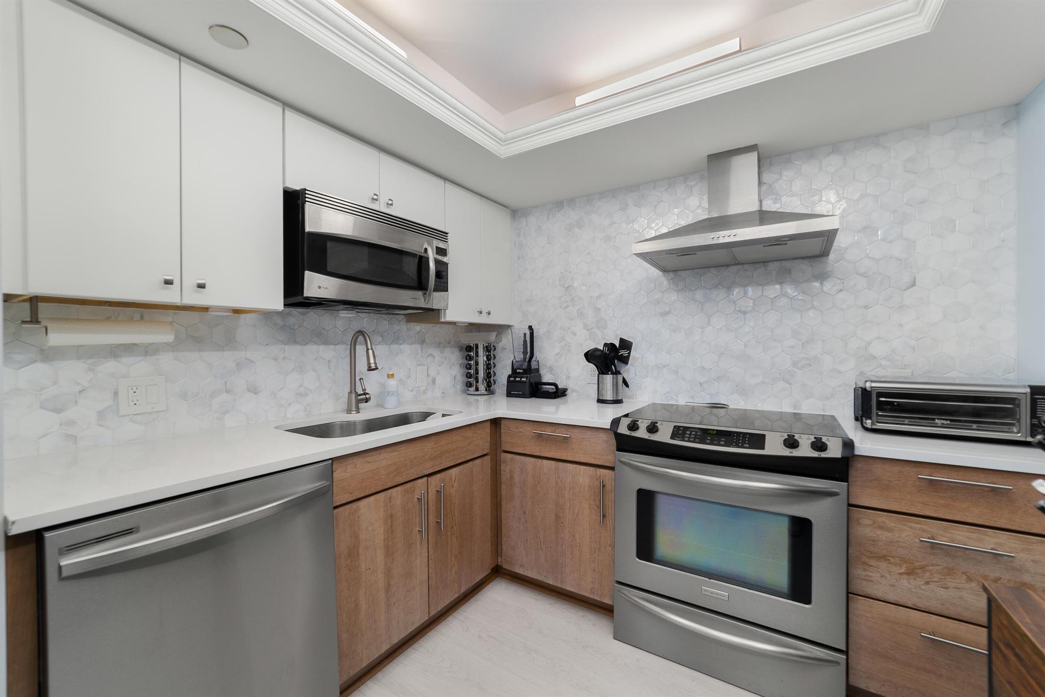 SEA RANCH CLUB OF BOCA - Residential Lease