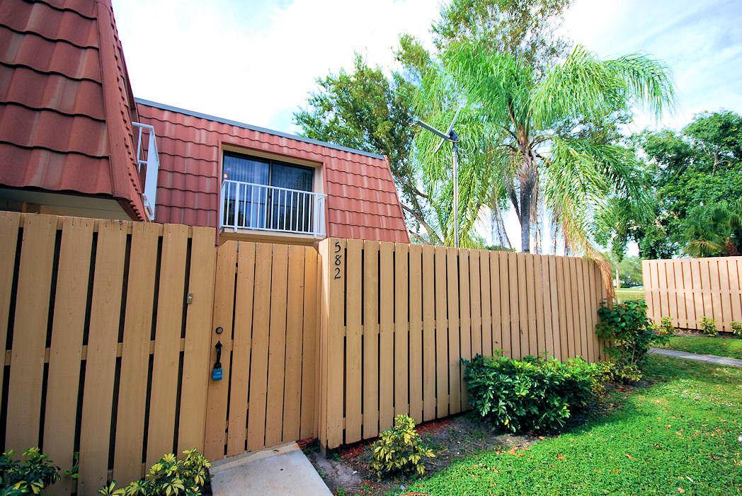 582 Green Springs Place