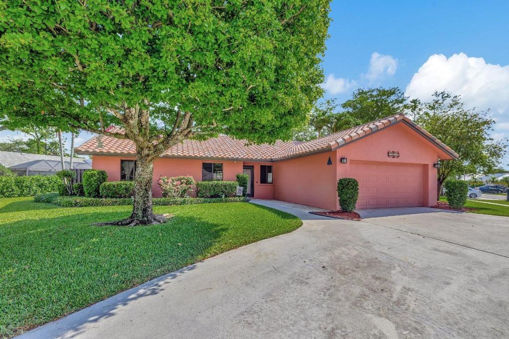 Photo of 14304 Flora Lane, Wellington, FL 33414 (MLS # R10981950)