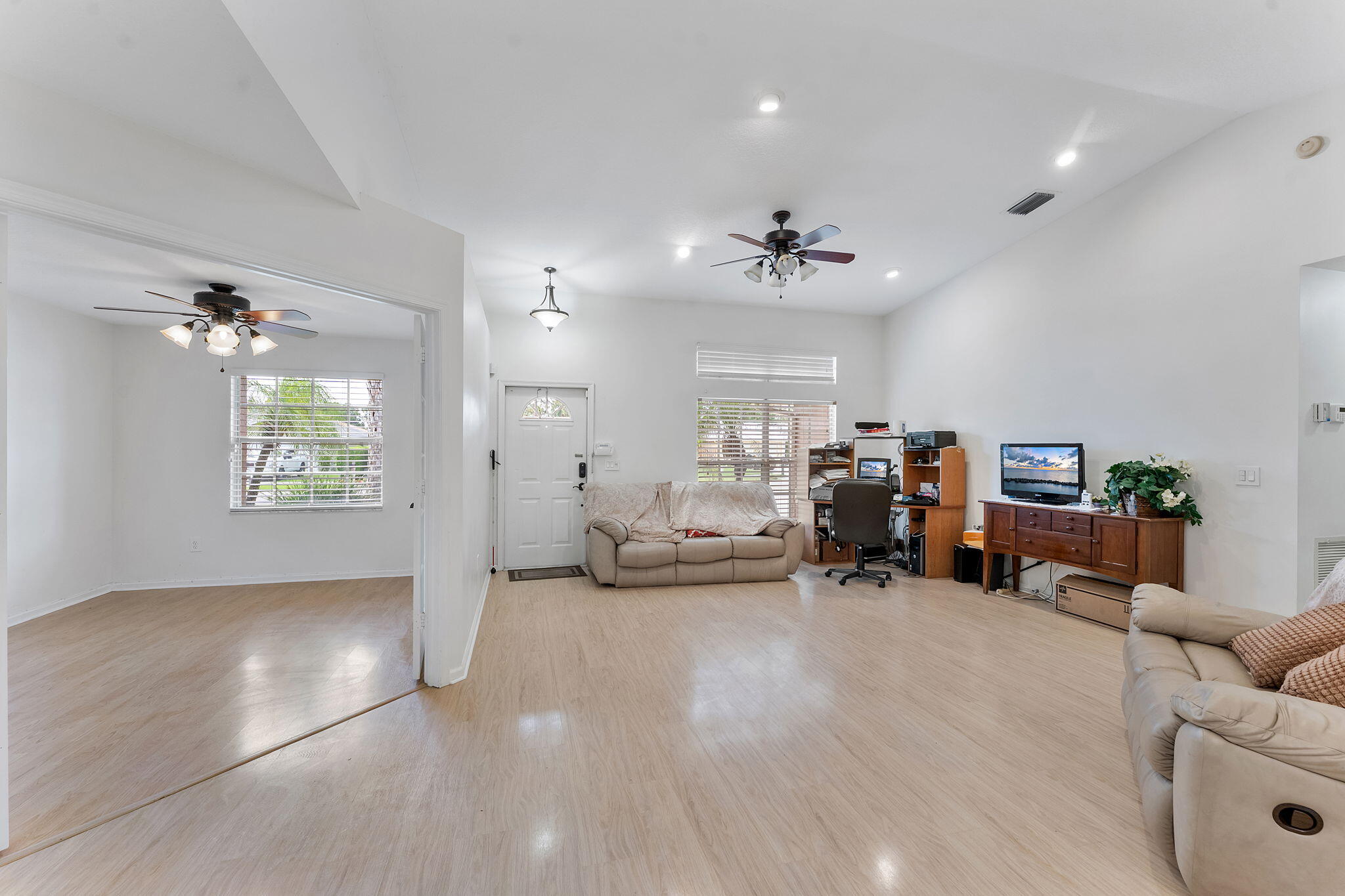 SARATOGA AT ROYAL PALM 1 - Residential