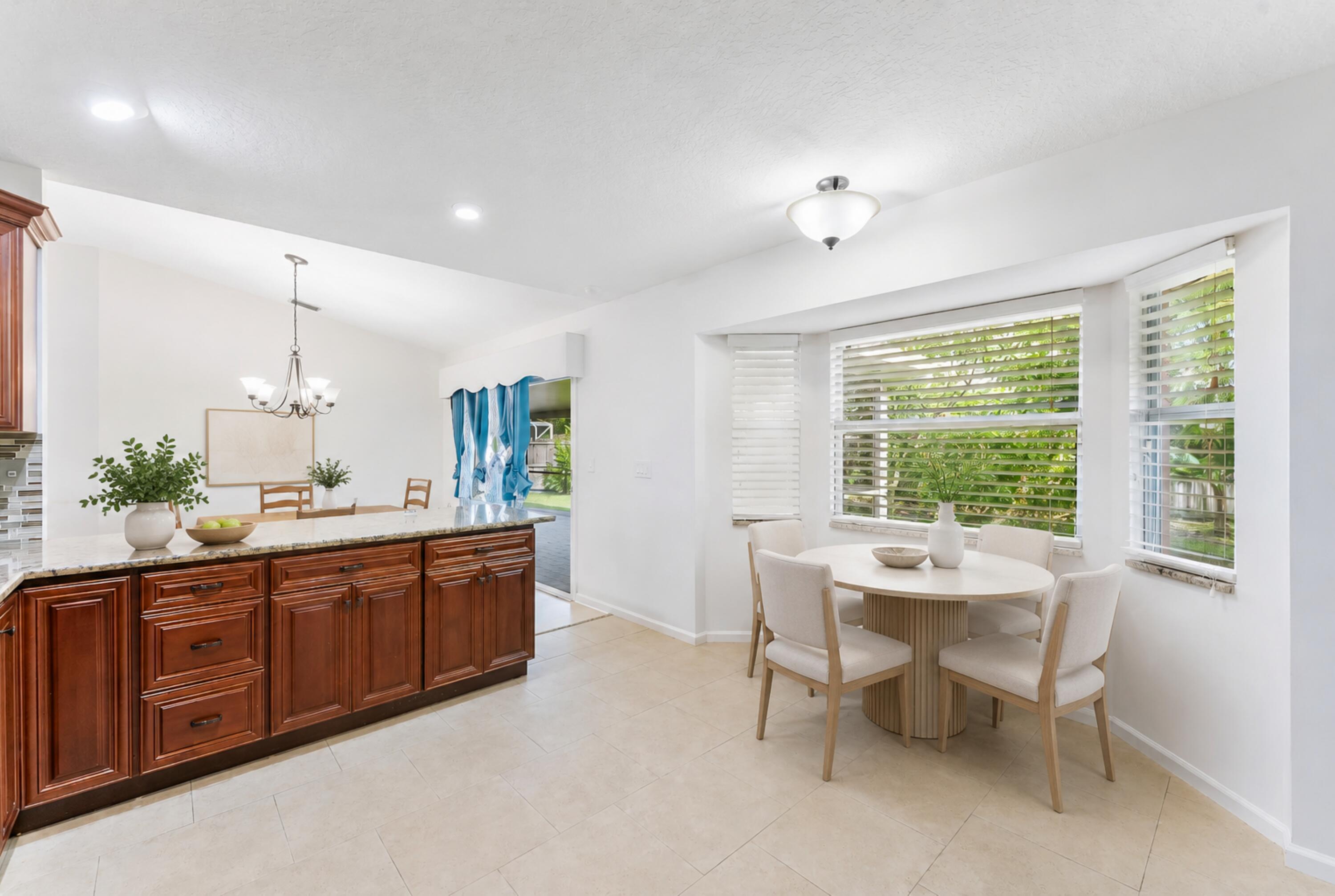 SARATOGA AT ROYAL PALM 1 - Residential