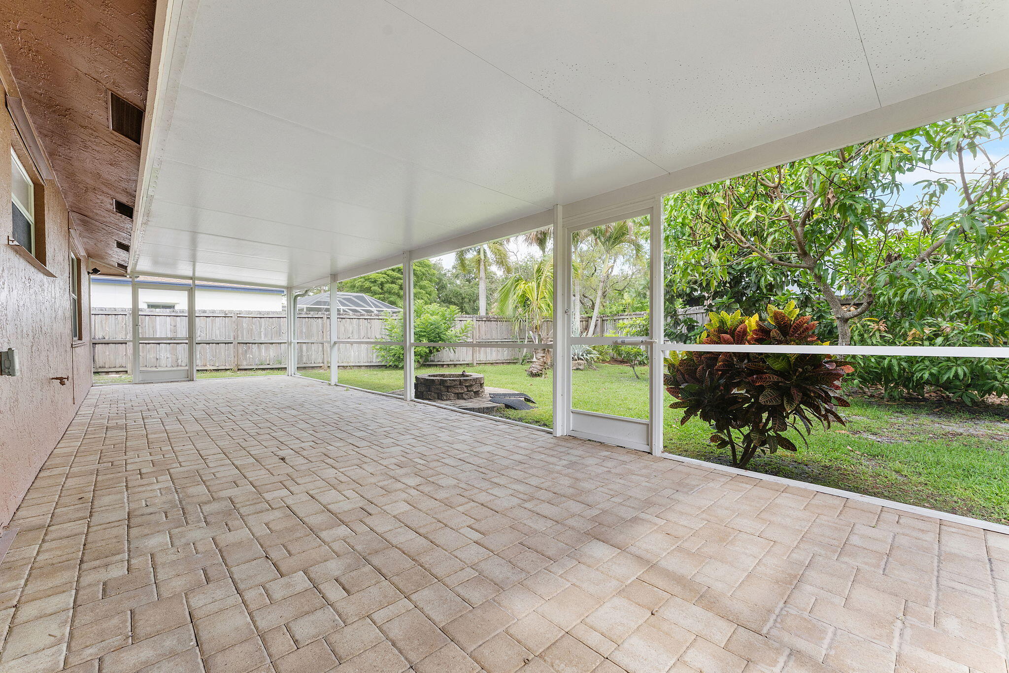 SARATOGA AT ROYAL PALM 1 - Residential