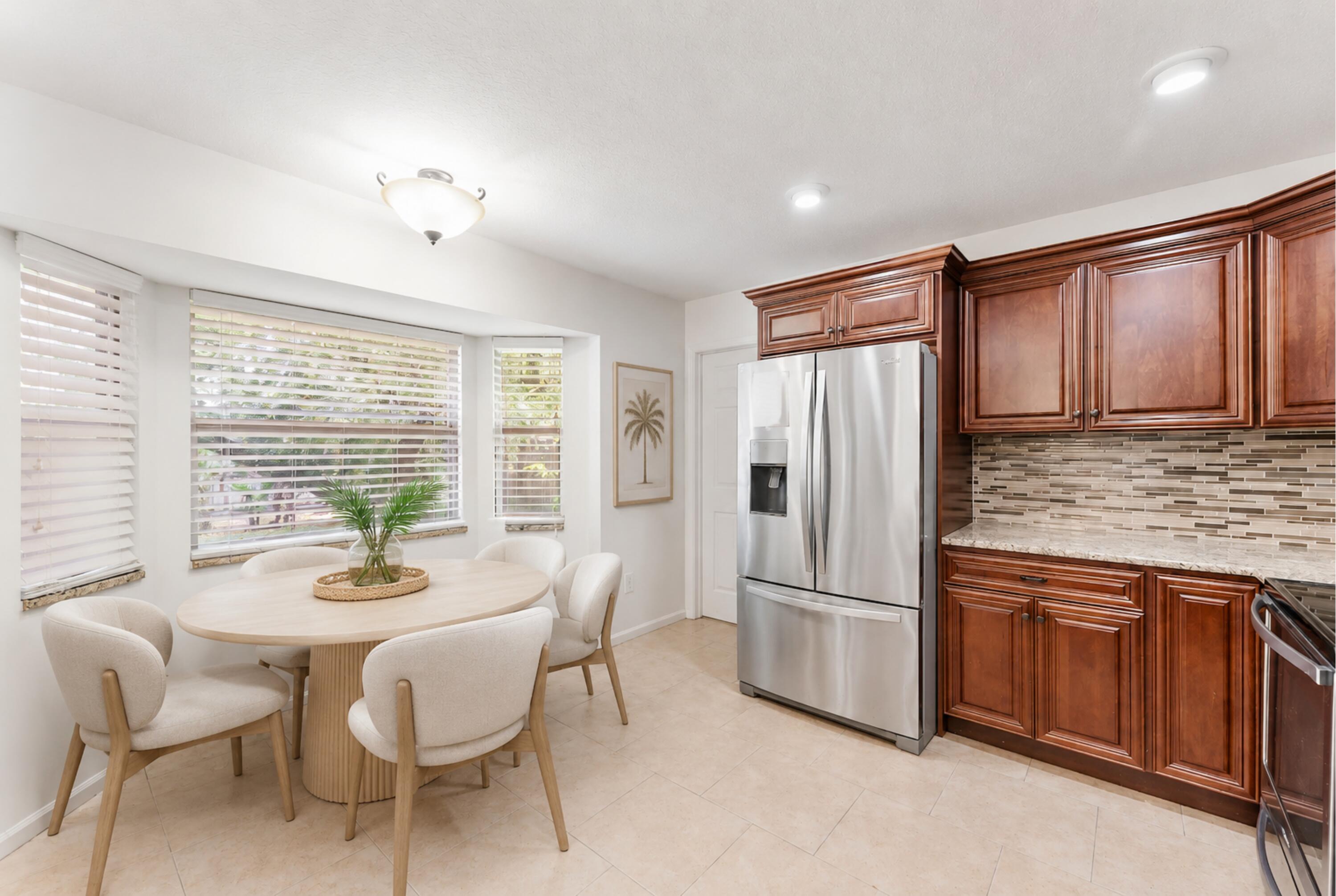 SARATOGA AT ROYAL PALM 1 - Residential